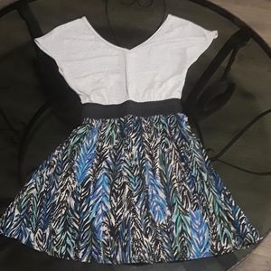 Dress with pattern